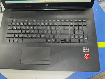 Б/в Ноутбук Hp 17/ryzen 5 5500h ddr4/16gb ddr5/hdd *відсутній/ssd 512 gb/geforce rtx2050 4gb 01-200846779