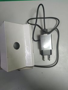 Б/в Мережевий зарядний пристрій Sigma comfort 01-200881594