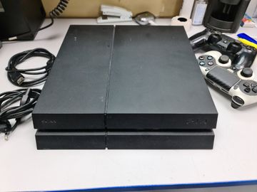 Б/в Ігрова приставка Sony playstation 4 1tb 01-200894010