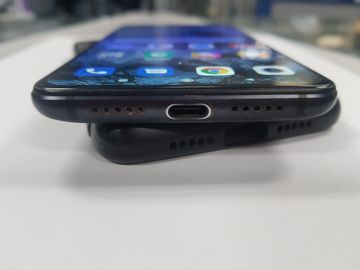 Б/в Мобільний телефон Xiaomi mi 9 lite 6/64gb 01-200865311