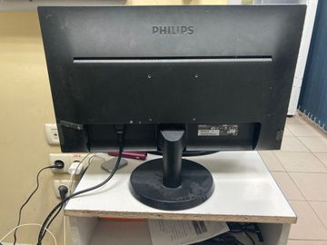 Б/в Монітор Philips 243v5q 01-200903967
