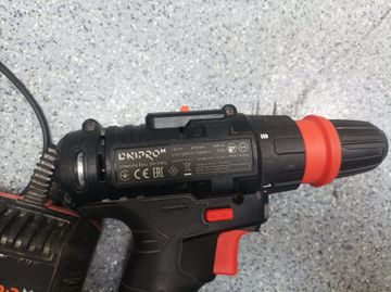 Б/в Шурупокрут Dnipro-M cd-218q 1акб 2ah зп 01-200914535