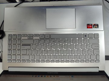 Б/в Ноутбук Asus ryzen 5 7520u ddr5/8gb ddr5/ssd 1000 gb/*інтегрована 01-200924263