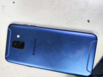 Б/в Мобільний телефон Samsung sm-a600fn galaxy a6 duos 01-200925484