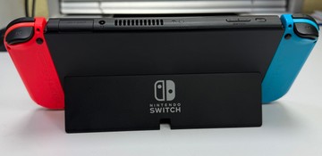 Б/у Игровая приставка Nintendo switch oled 01-200944082