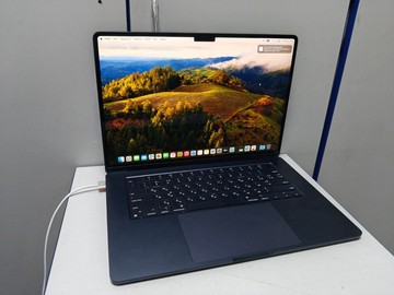 Б/у Ноутбук Apple macbook air a3114 m3 2024/ 15,3"/ apple m3 8cpu/ram8gb/ssd256gb/10gpu 01-200974687