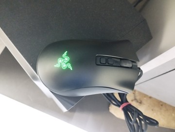 Б/у Мышь Razer deathadder v2 pro wireless mouse dock 01-200982239