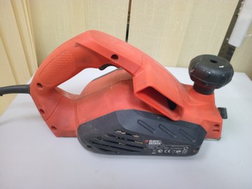 Б/в Електрорубанок Black&Decker kw712 01-200992392