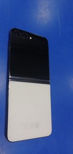 Б/у Мобільний телефон Samsung galaxy flip5 8/512gb 01-201004027