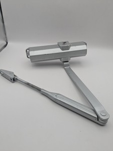 Б/в Дверні дотягувачі Dorma ts compact 01-201008687