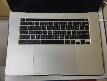 Б/в Ноутбук Apple macbook pro 16" 2019 a2141 core i7 2,6ghz/ram 16gb/ssd 512gb/intel graphics 630 01-201030459