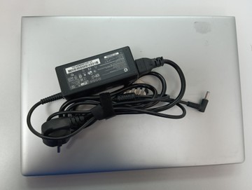 Б/у Ноутбук Hp 15/ryzen 3 2300u ddr4/8gb ddr4/ssd 256 gb/*інтегрована 01-201031942