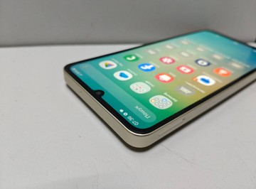 Б/в Мобільний телефон Samsung galaxy a06 4/128gb 01-201033741