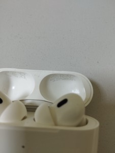 Б/в Навушники Apple airpods pro 2nd generation magsafe 01-201045530