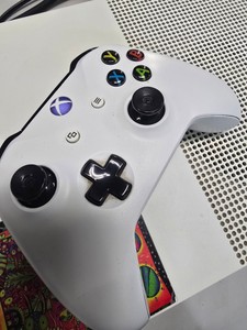 Б/в Ігрова приставка Microsoft xbox one s 500gb 01-200901210