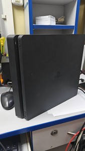 Б/в Ігрова приставка Sony playstation 4 slim 500gb 01-201098003