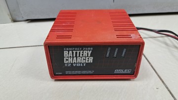 Б/в Зарядний пристрій Arlec compact 2500 01-201106345