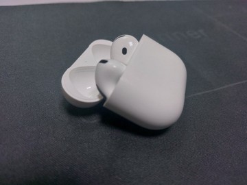 Б/у Навушники Apple airpods 4 01-201146441