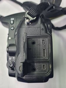 01-200095581: Nikon d7000 body