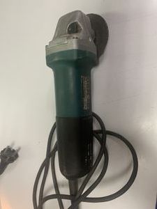 01-200789111: Makita 9558hnr