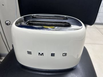 Б/в Тостер Smeg tsf01creu 01-200809254