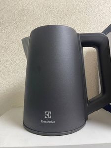 Б/в Електрочайник Electrolux e5k1-6an 01-200835240