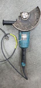 Б/в Кутова шліфмашина Makita ga9020s 01-200830744