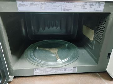 Б/в Мікрохвильова піч Lg ms2042dy 01-200873117