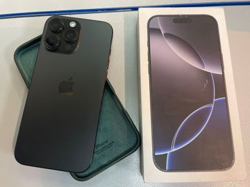 Б/в Мобільний телефон Apple iphone 16 pro max 256gb 01-200878702