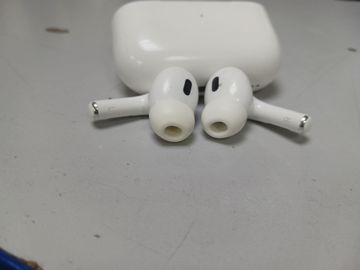 Б/у Наушники Apple airpods pro 2nd generation magsafe 01-200897210
