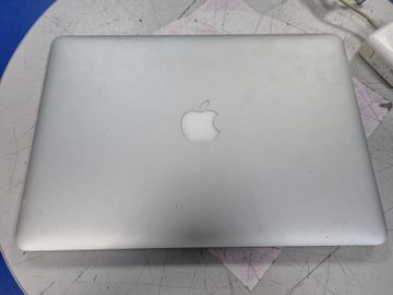 Б/в Ноутбук Apple macbook air 13.3" a1466/ core i7 2.2ghz/ ram8gb/ ssd120gb/ hd6000 01-200901464