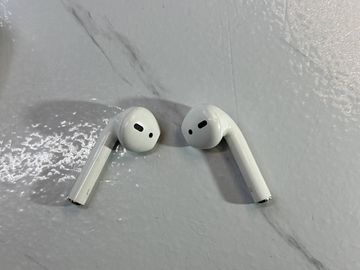 Б/в Навушники Apple airpods 2nd generation a1602, a2031, a2032 01-200905409