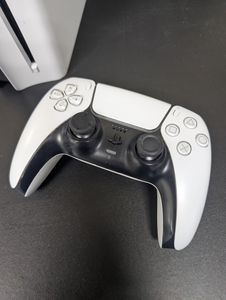 Б/у Игровая приставка Sony playstation 5 825gb 01-200909728