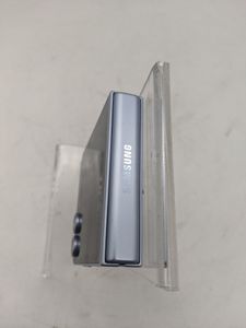Б/в Мобільний телефон Samsung galaxy flip6 12/256gb 01-200884498