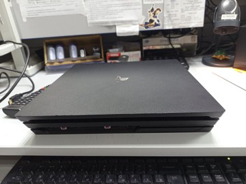 Б/у Игровая приставка Sony playstation 4 pro 1tb 01-200946219