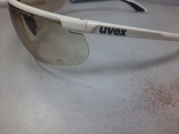Б/в  Uvex w 166 ft 01-200948791