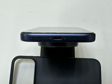 Б/в Мобільний телефон Apple iphone 17 pro max 256gb 01-200986597