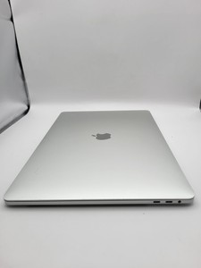 Б/в Ноутбук Apple macbook pro/a1990/ core i7 2,6ghz/ ram16gb/ ssd256gb/ amd pro 555x 4gb/ retina, touch bar 01-200997509