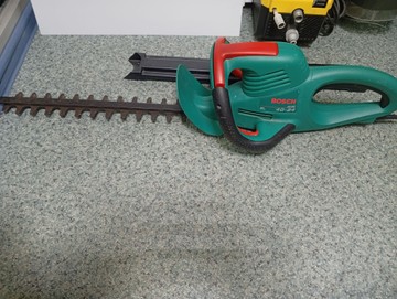 Б/в Кущоріз Bosch ahs 40-24 01-200999968
