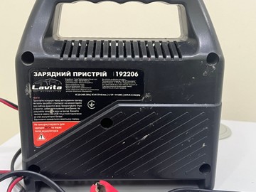 Б/в Автомобільний зарядний пристрій Lavita la 192206 01-201004057