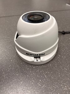 Б/в Камера відеоспостереження Hikvision ds-2ce56c2p-irm 01-201017000