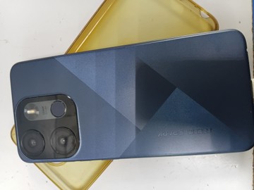 Б/в Мобільний телефон Tecno spark go 2023 bf7 4/64gb 01-201031967