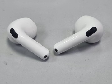 Б/в Навушники Apple airpods 4 with active noise cancellation 01-201035438