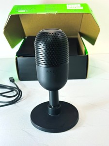 Razer seiren v3 mini