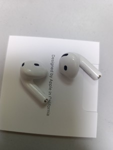 Б/в Навушники Apple airpods 4 01-201114625
