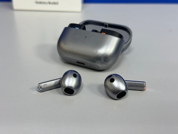 Б/в Навушники Samsung galaxy buds3 01-201138298