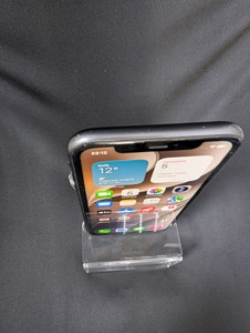 Б/в Мобільний телефон Apple iphone 11 64gb 01-201150175