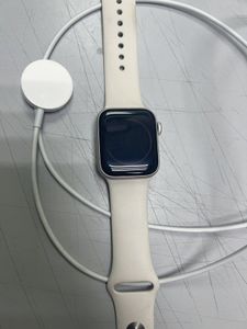 01-200555816: Apple watch se 2 gps 40mm aluminum case with sport