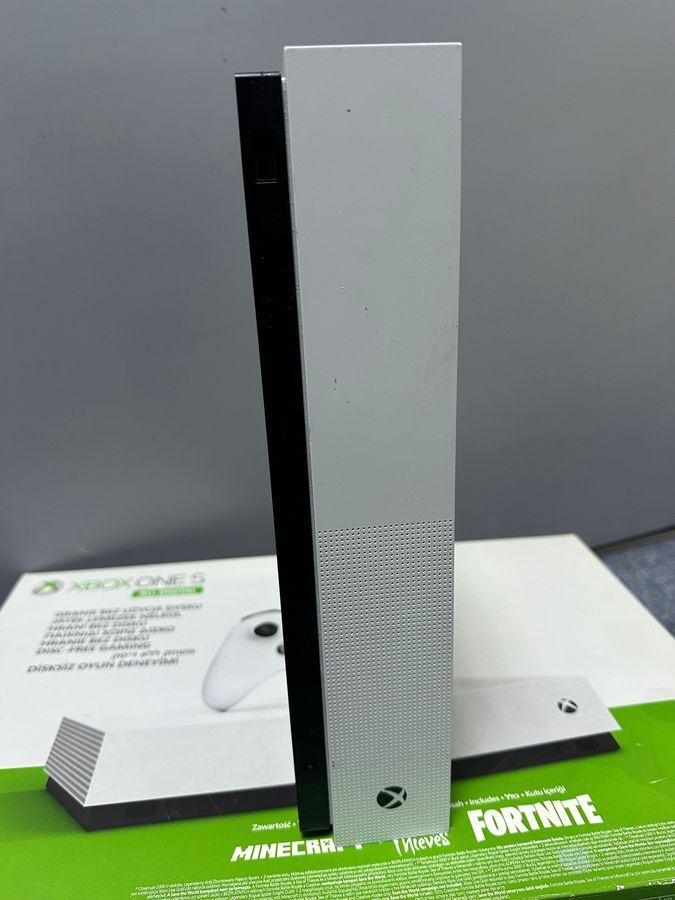 Microsoft xbox one s 1tb