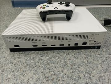 01-200741763: Microsoft xbox one s 500gb